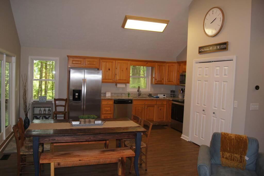 Less Than 3 Miles To Downtown With Firepit Ellijay Εξωτερικό φωτογραφία