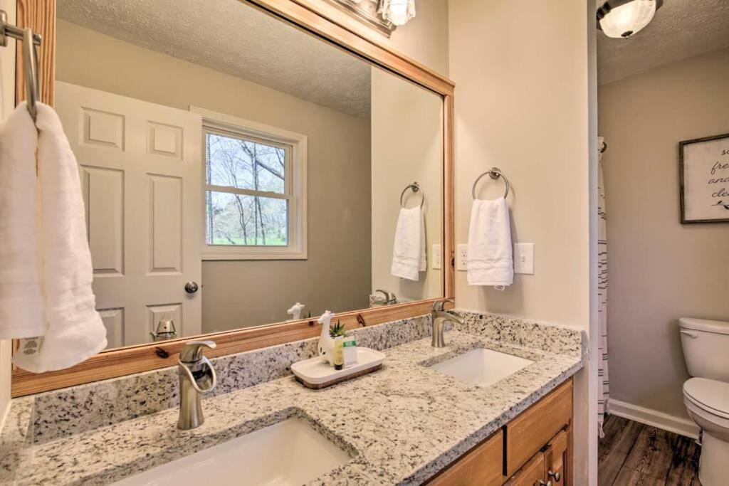 Less Than 3 Miles To Downtown With Firepit Ellijay Εξωτερικό φωτογραφία