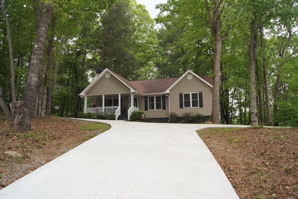 Less Than 3 Miles To Downtown With Firepit Ellijay Εξωτερικό φωτογραφία